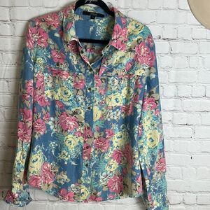 Guess Los Angeles. Floral button down shirt.